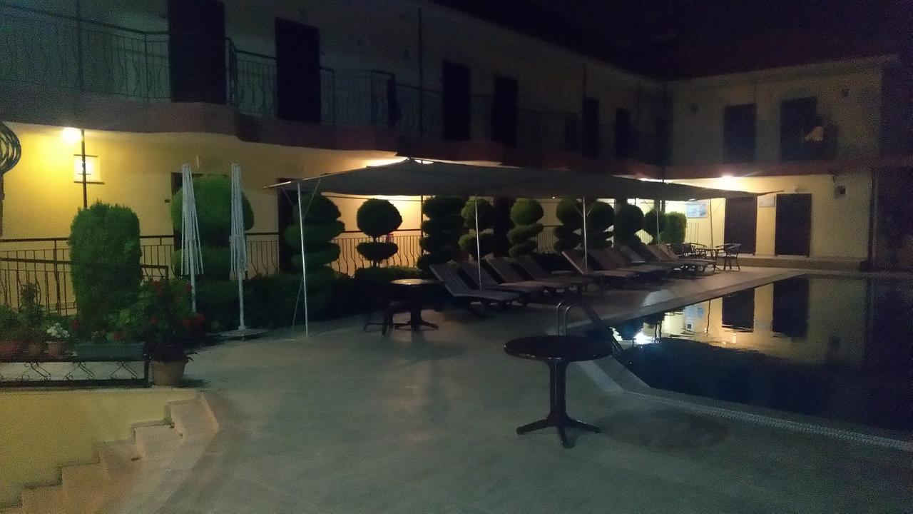 Las Palmeras Hotel Çamyuva Exteriör bild