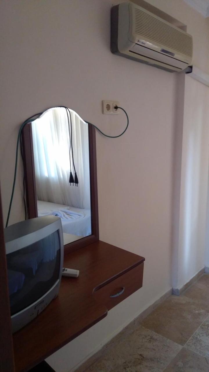 Las Palmeras Hotel Çamyuva Exteriör bild