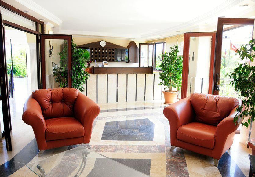 Las Palmeras Hotel Çamyuva Exteriör bild