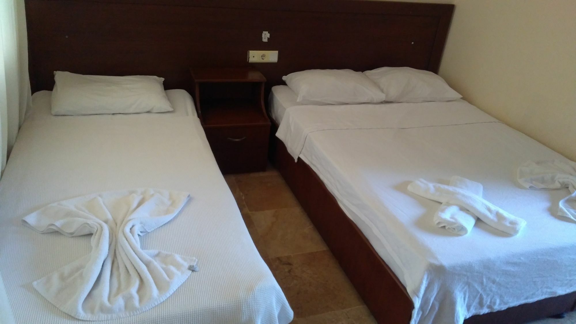 Las Palmeras Hotel Çamyuva Exteriör bild