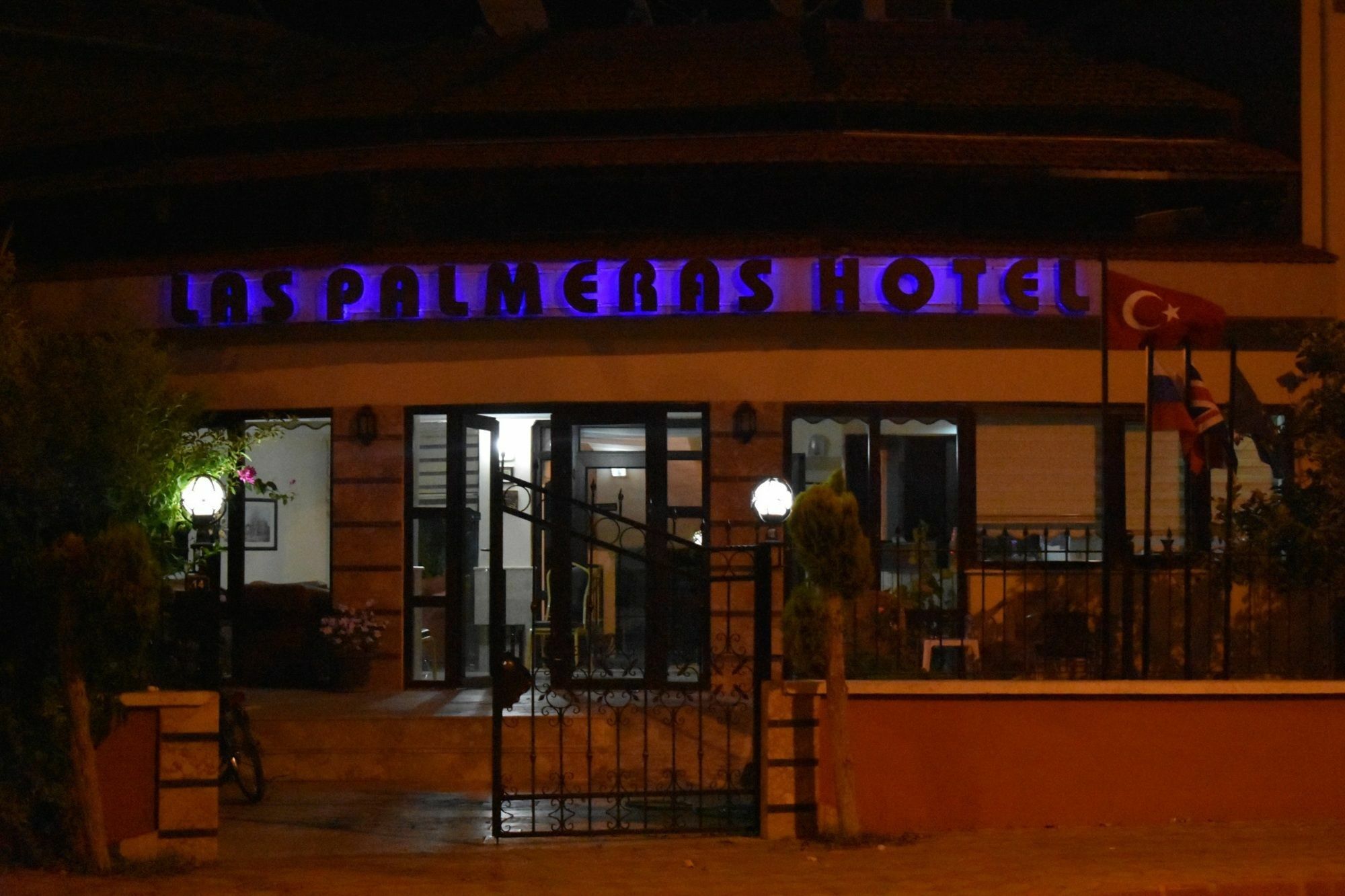Las Palmeras Hotel Çamyuva Exteriör bild