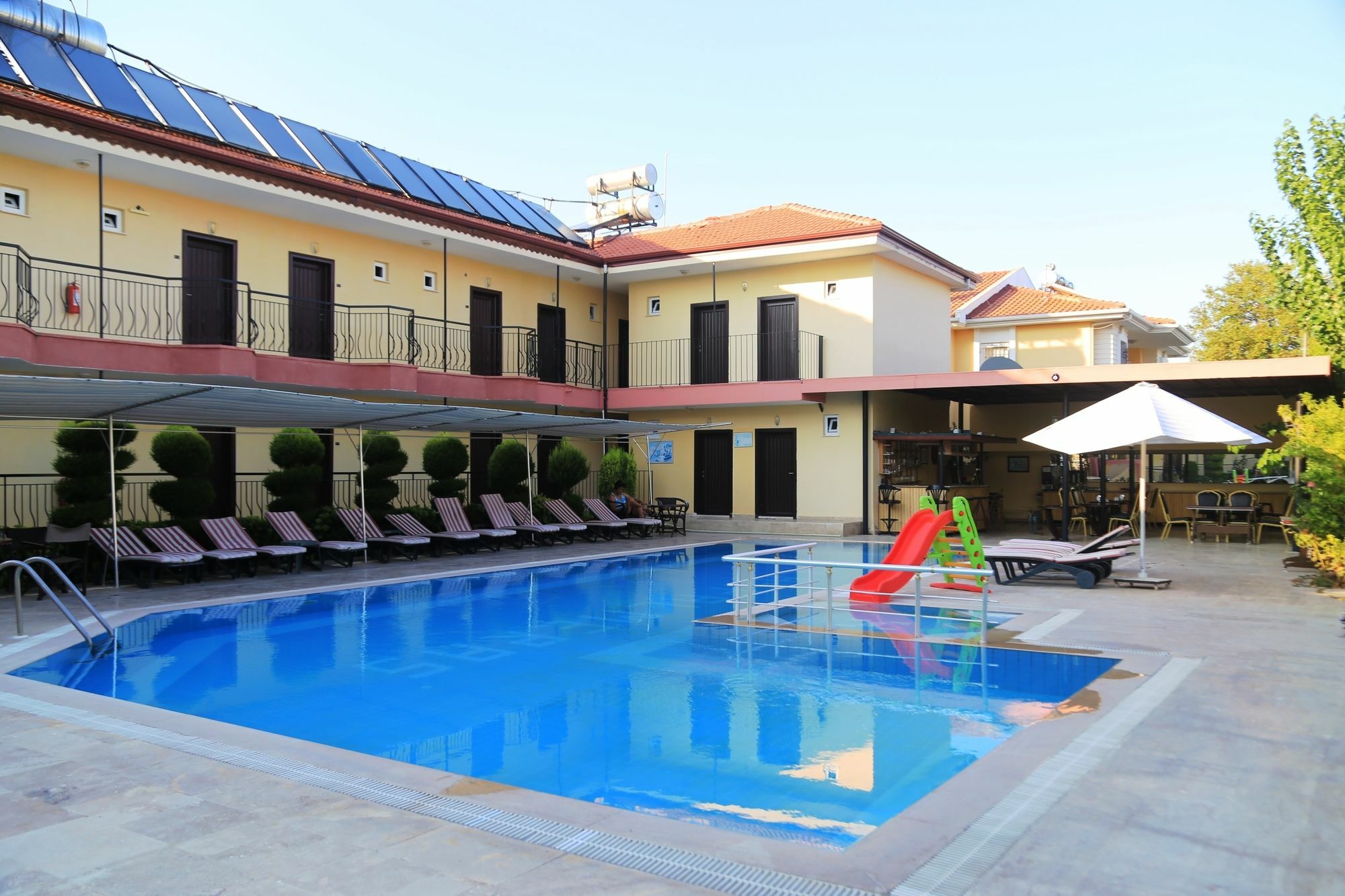 Las Palmeras Hotel Çamyuva Exteriör bild